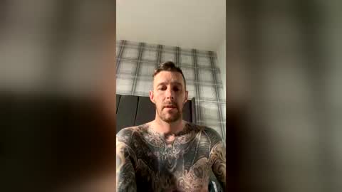 Snapshot of fletcher1985 chatting on July 6, 3:58 pm fletcher1985 online show from July 6, 3:58 pm
