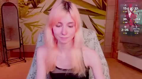 Snapshot of fleximona chatting on August 2, 9:08 am FlexiMona online show from August 2, 9:08 am