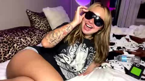 Roxy online show from March 5, 7:04 am