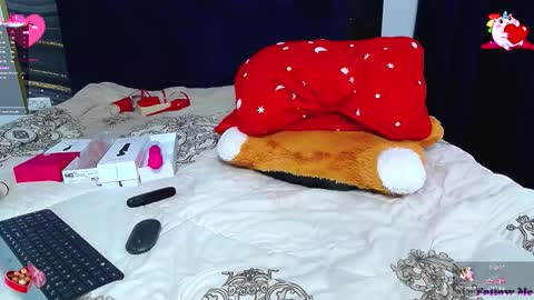 Snapshot of flirtdeea chatting on February 17, 2:24 pm flirtdeea online show from February 17, 2:24 pm