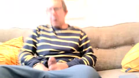 Snapshot of flirtofcharleston chatting on February 11, 9:14 pm Flickrbrite online show from February 11, 9:14 pm