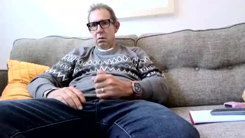 Snapshot of flirtofcharleston chatting on February 17, 7:10 pm Flickrbrite online show from February 17, 7:10 pm