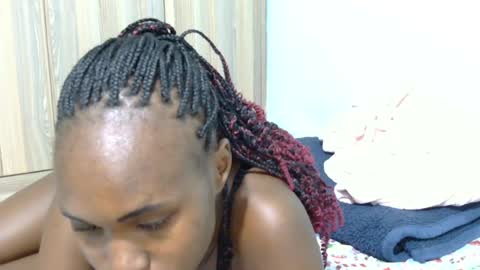 Snapshot of flirty_paw chatting on June 12, 5:23 pm Parineetii online show from June 12, 5:23 pm