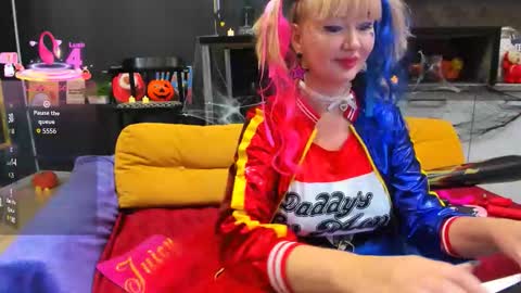 Mary online show from October 20, 11:05 pm