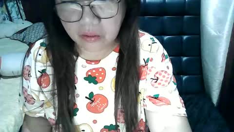 Snapshot of flirtymistressx chatting on February 6, 5:05 pm FlirtyMistressX online show from February 6, 5:05 pm