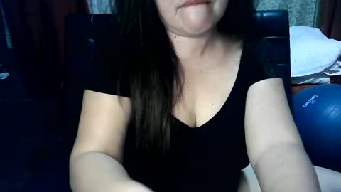 Snapshot of flirtymistressx chatting on May 26, 1:07 pm FlirtyMistressX online show from May 26, 1:07 pm