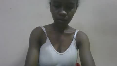 flora48230522373 online show from April 26, 7:44 pm