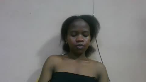 Snapshot of flora48230522373 chatting on June 8, 3:23 pm flora48230522373 online show from June 8, 3:23 pm