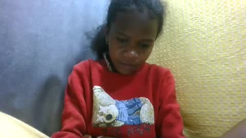 Snapshot of flora48230522373 chatting on June 19, 4:33 pm flora48230522373 online show from June 19, 4:33 pm