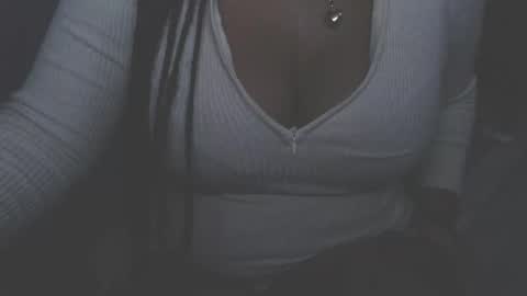 Snapshot of flora886505 chatting on September 24, 12:58 am flora886505 online show from September 24, 12:58 am