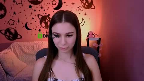 Snapshot of flora_ri chatting on June 27, 12:22 pm just ask me online show from June 27, 12:22 pm
