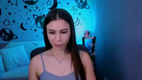 Snapshot of flora_ri chatting on June 29, 10:15 am just ask me online show from June 29, 10:15 am