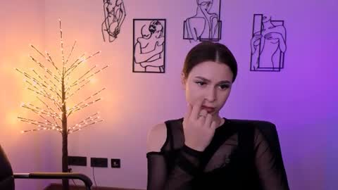 Snapshot of flora_ri chatting on July 9, 9:13 am just ask me online show from July 9, 9:13 am