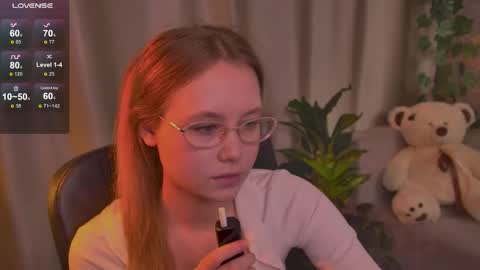 Snapshot of floralarsson chatting on June 5, 3:35 am hey there guys im Flora no not the one from WInx. But I love magical stuff and especially I love nature. I dont know I thin online show from June 5, 3:35 am