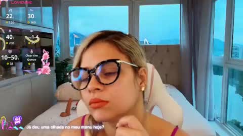 Snapshot of florence_ford chatting on June 17, 11:12 am Florence Ford online show from June 17, 11:12 am