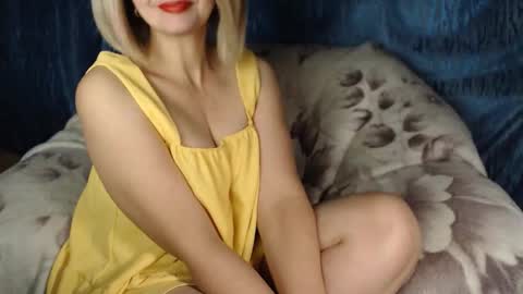 floretdiana online show from October 21, 8:53 pm