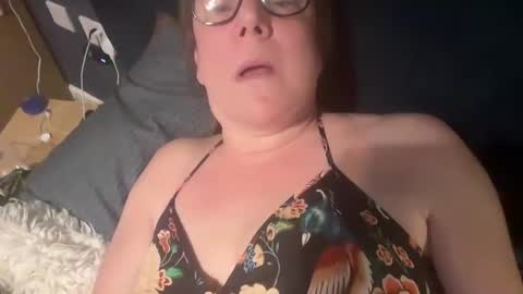 Snapshot of flossyishot chatting on December 20, 8:55 pm flossyishot online show from December 20, 8:55 pm