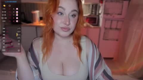 Snapshot of flower_camellia chatting on November 1, 8:44 pm Camelia online show from November 1, 8:44 pm