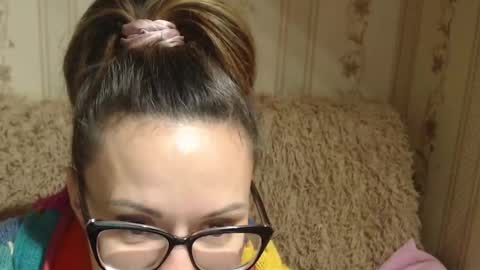 say meow and send tip  online show from December 5, 9:28 am