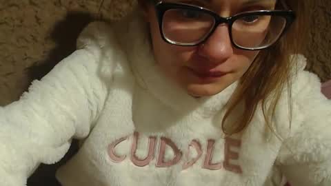 say meow and send tip  online show from December 18, 10:57 pm