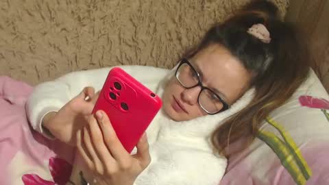 say meow and send tip  online show from December 24, 10:39 pm