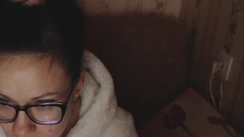 say meow and send tip  online show from December 25, 10:28 am