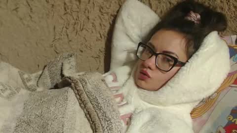 say meow and send tip  online show from February 8, 12:06 am