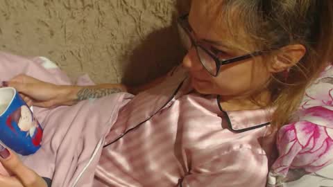 say meow and send tip  online show from September 9, 11:15 pm