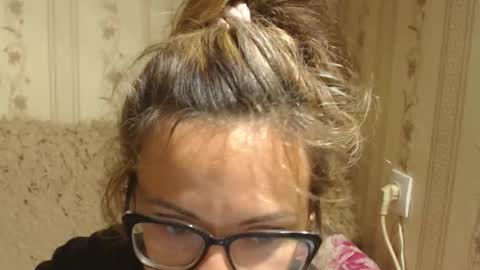 say meow and send tip  online show from September 18, 6:59 am