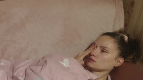 say meow and send tip  online show from November 12, 8:04 am