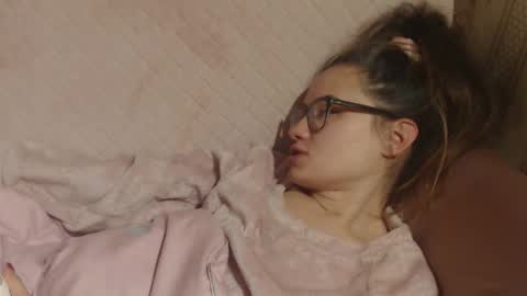 say meow and send tip  online show from November 21, 1:43 pm