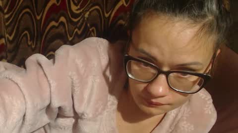 say meow and send tip  online show from December 1, 5:40 pm