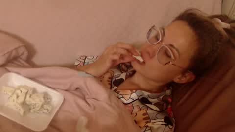 say meow and send tip  online show from July 28, 9:58 pm