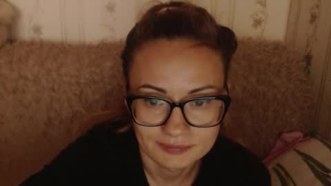 say meow and send tip  online show from September 20, 10:27 am