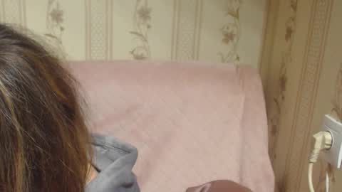 say meow and send tip  online show from November 17, 2:12 pm