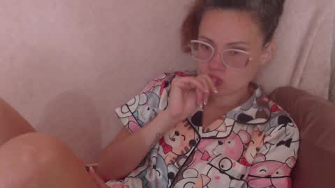 Snapshot of flowercandydoll13 chatting on May 24, 7:46 am say meow and send tip online show from May 24, 7:46 am