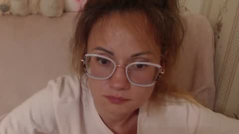 say meow  and  send tip  online show from June 19, 2:54 pm