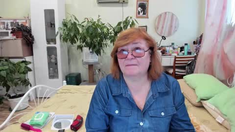 Flowerlower online show from November 6, 7:09 am