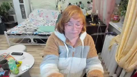 Snapshot of flowerlover8 chatting on May 30, 8:28 pm Flowerlower online show from May 30, 8:28 pm