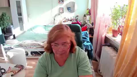 Flowerlower online show from July 24, 2:37 pm