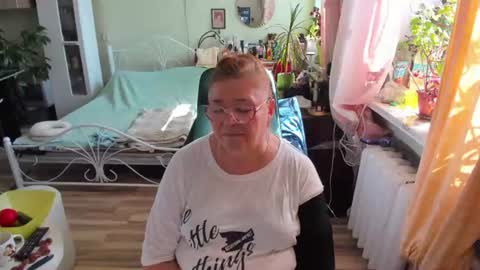 Flowerlower online show from July 31, 12:37 pm