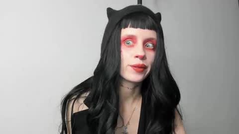 Snapshot of flowerofsin2001 chatting on March 12, 6:44 pm Flower online show from March 12, 6:44 pm