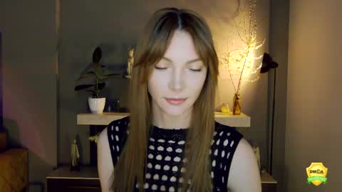Snapshot of flowerr_powerr chatting on April 10, 8:57 pm Katrin online show from April 10, 8:57 pm