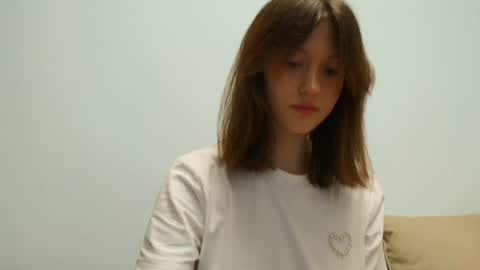 fluffy_dolll online show from July 28, 7:39 pm