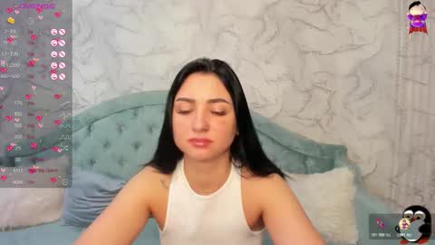 Snapshot of flufyfoxx chatting on November 5, 11:49 pm Lina online show from November 5, 11:49 pm