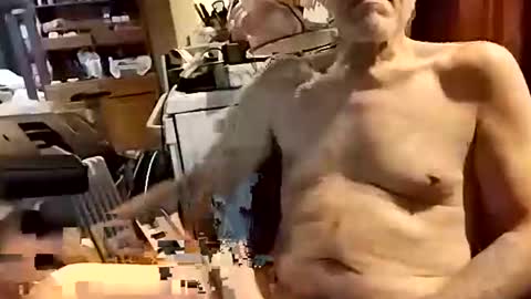 flyfree420 online show from January 8, 2:25 am