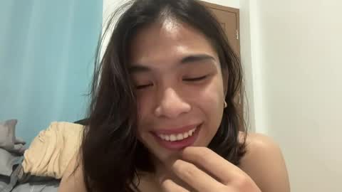 Snapshot of foeheart chatting on June 15, 5:04 pm Foe online show from June 15, 5:04 pm