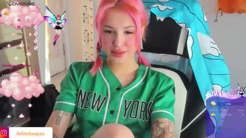 Snapshot of folinskaayaa chatting on December 6, 8:48 am folinskaayaa online show from December 6, 8:48 am