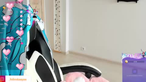 Snapshot of folinskaayaa chatting on February 12, 5:37 am folinskaayaa online show from February 12, 5:37 am