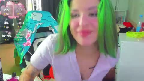 Snapshot of folinskaayaa chatting on July 24, 6:00 am folinskaayaa online show from July 24, 6:00 am